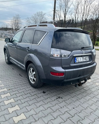 Mitsubishi Outlander cena 28900 przebieg: 227161, rok produkcji 2009 z Dobra małe 137